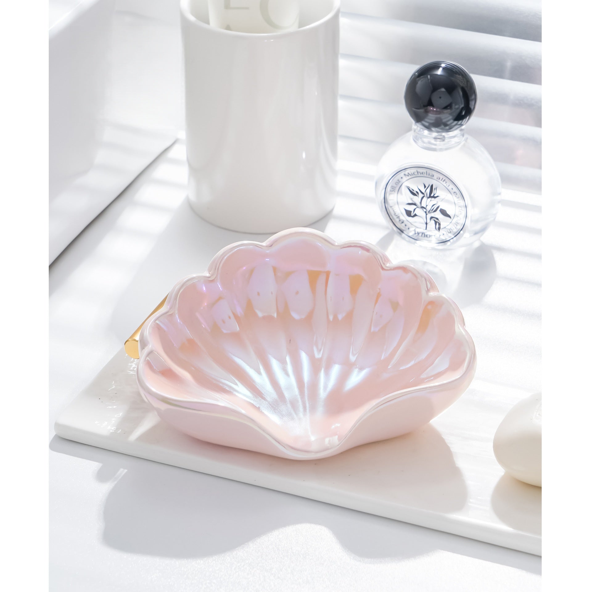 Shell Ceramic Soap Dish